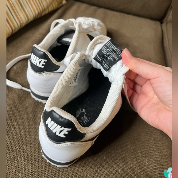 Nike Cortez Leather Women Shoes White Black Basic Classic Athletic Sneakers - Picture 7 of 12